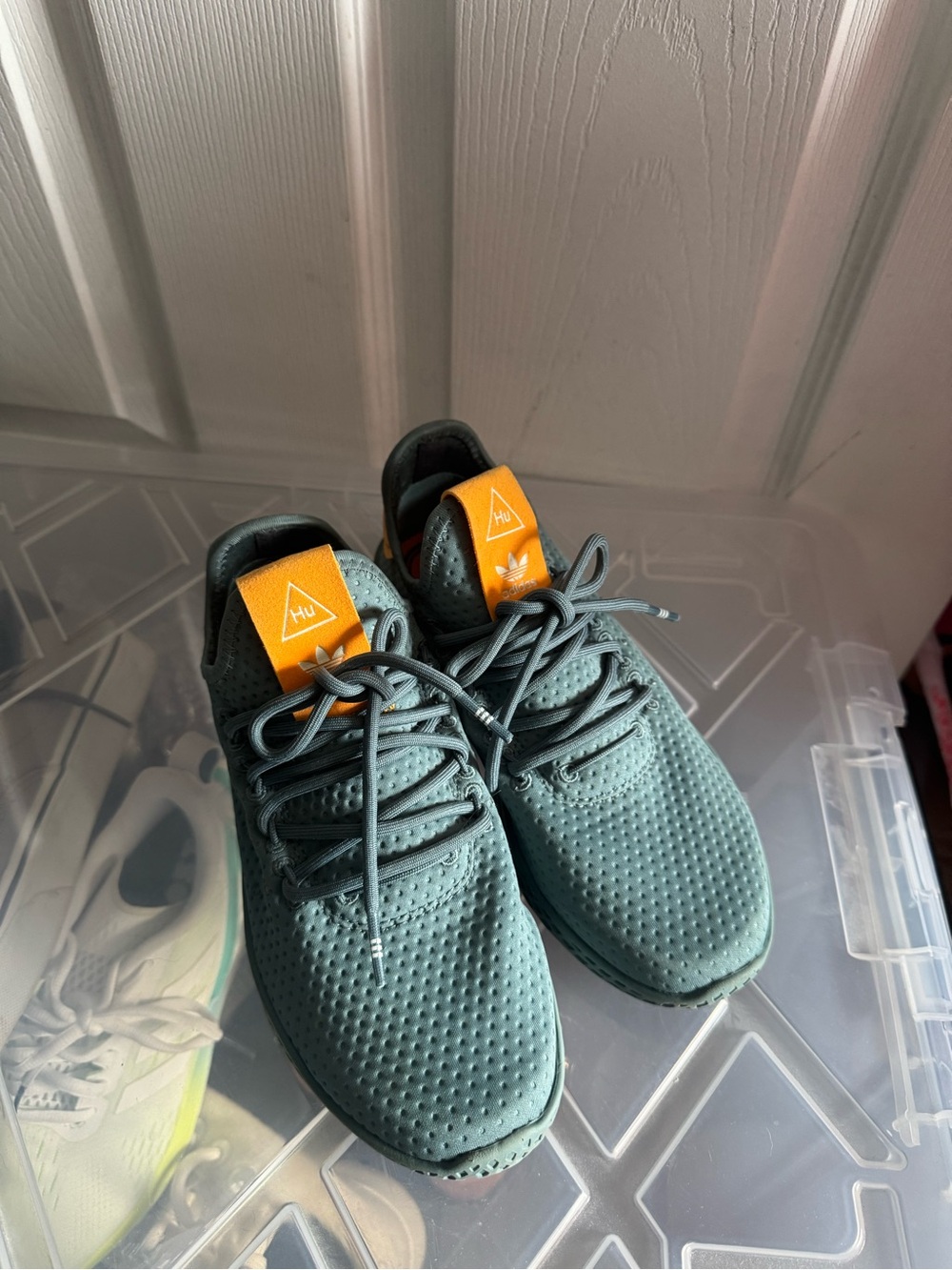 Adidas - Pharrell collab Hu